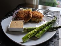 maryland style crab cakes.jpg